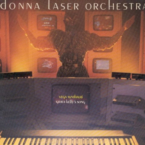Donna Laser Orchestra - Vega Synthauri - 12